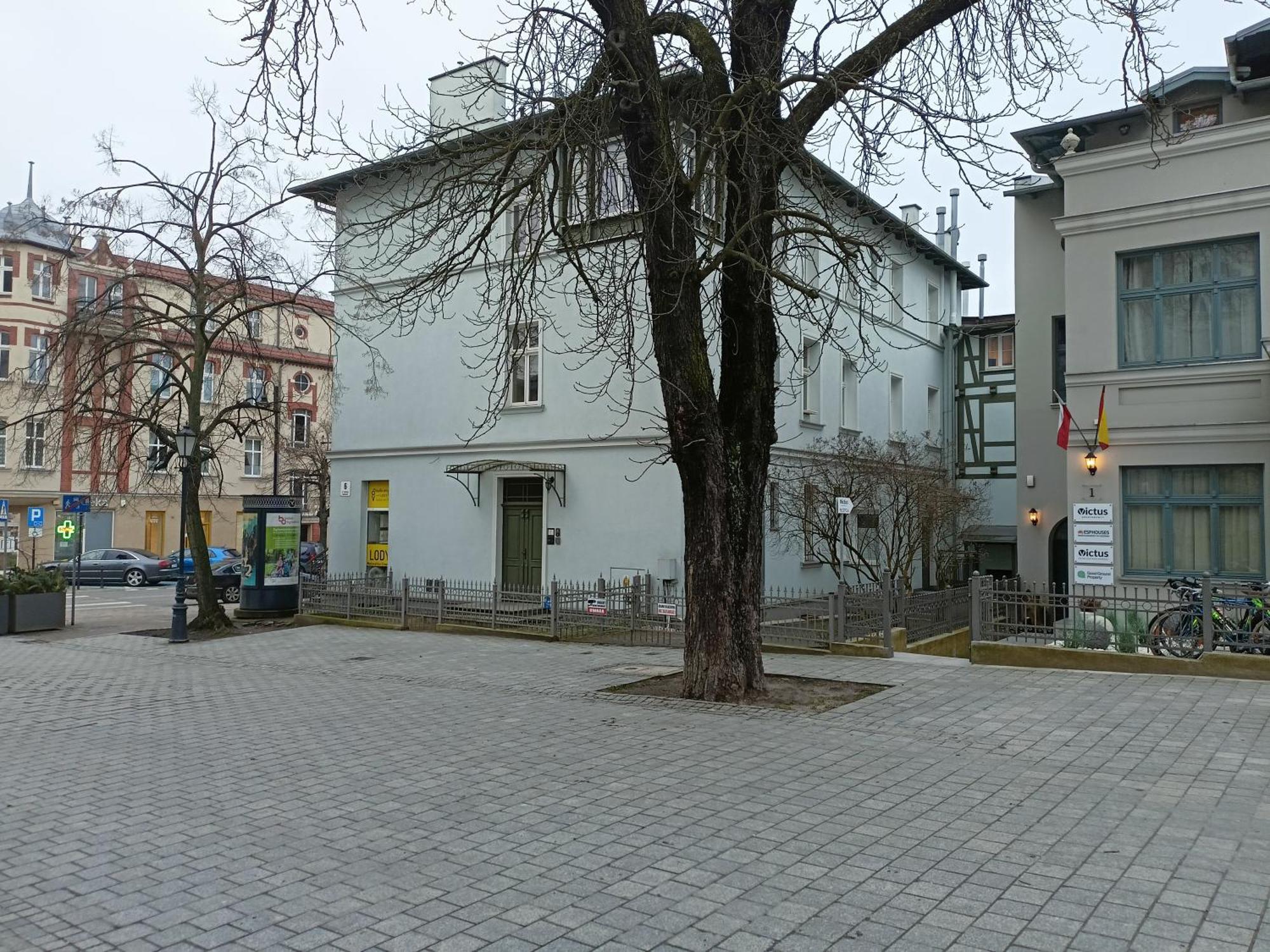 Апартаменти So In Station